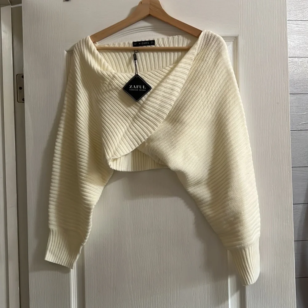 Zaful crop top - Picture 2 of 3